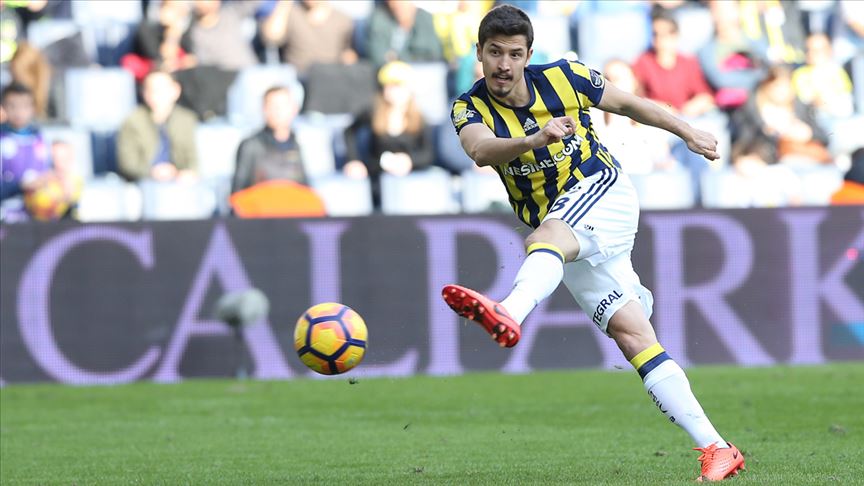 Salih Uçan dan Fenerbahçe paylaşımı